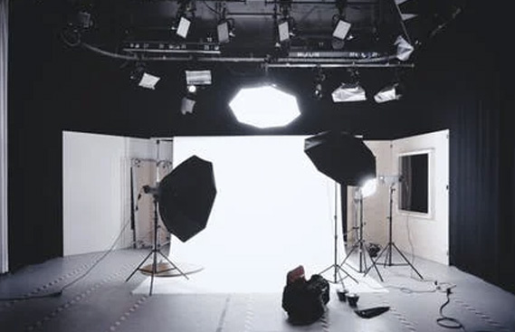 Photo Studio With White Wooden Framed Wall Mirror